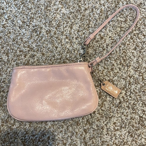 Pink Coach wristlet - Picture 3 of 4